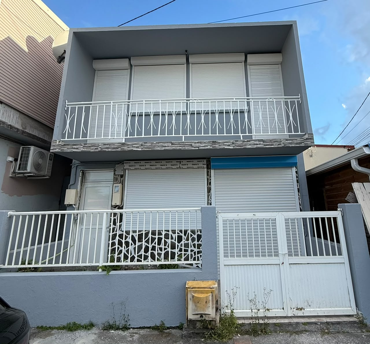 LOCAL à l'étage 30M2 à louer à La Trinité