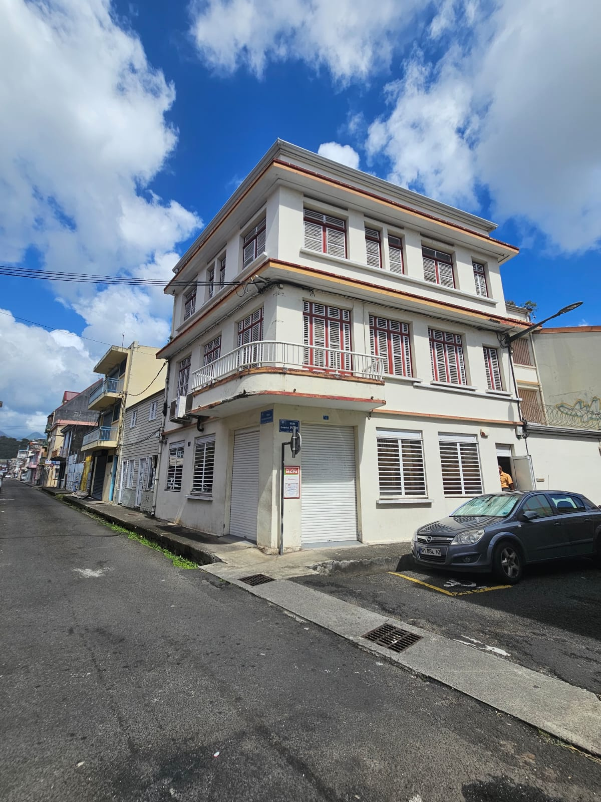 FORT-DE-FRANCE   Immeuble mixte idéal investissement