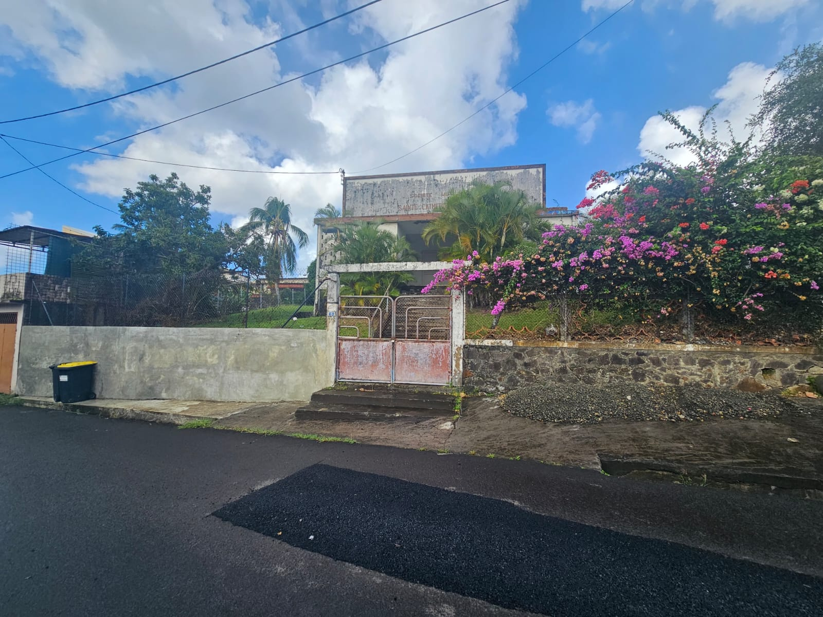ENSEMBLE IMMOBILIER   ANCIEN CINÉMA   FORT POTENTIEL